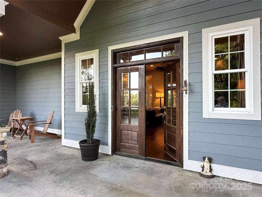 68 Stone Cottage Lane, Landrum, SC 29356.  MLS# CAR4251994, YatesRealty ID 17042. 