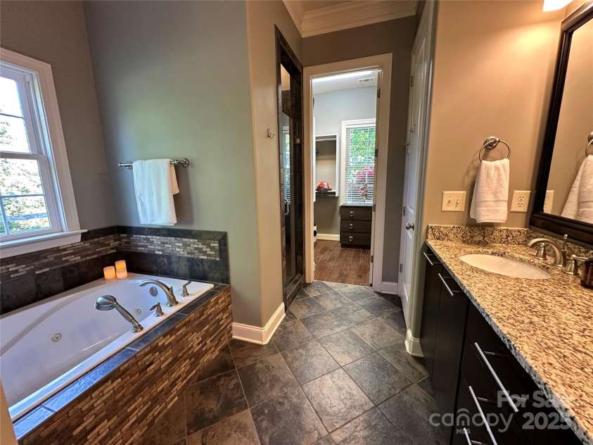 68 Stone Cottage Lane, Landrum, SC 29356.  MLS# CAR4251994, YatesRealty ID 17042. 