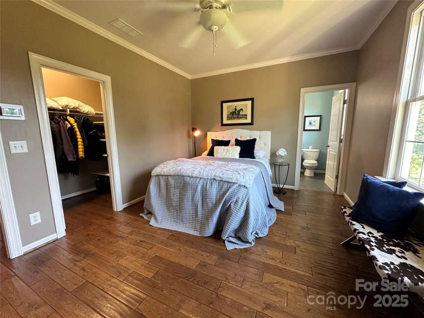 68 Stone Cottage Lane, Landrum, SC 29356.  MLS# CAR4251994, YatesRealty ID 17042. 