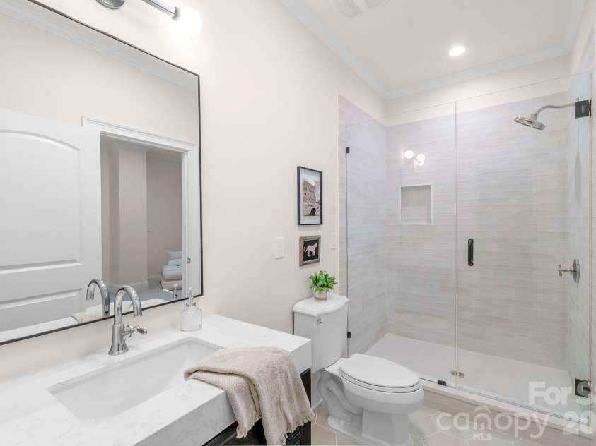 6052 Oxfordshire Road, Waxhaw, NC 28173.  MLS# CAR4426444, YatesRealty ID 17043. 