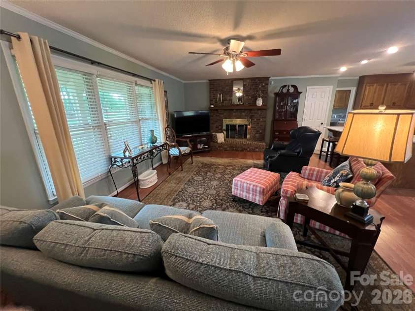 239 Hickory Lane Drive, Mount Holly, NC 28120.  MLS# CAR4374961, YatesRealty ID 17044. 