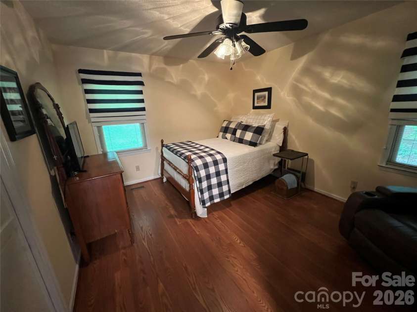239 Hickory Lane Drive, Mount Holly, NC 28120.  MLS# CAR4374961, YatesRealty ID 17044. 