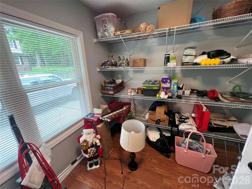 239 Hickory Lane Drive, Mount Holly, NC 28120.  MLS# CAR4374961, YatesRealty ID 17044. 
