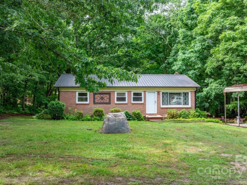 4705 Campground View Road, Catawba, NC 28609.  MLS# CAR4252233, YatesRealty ID 17044. 