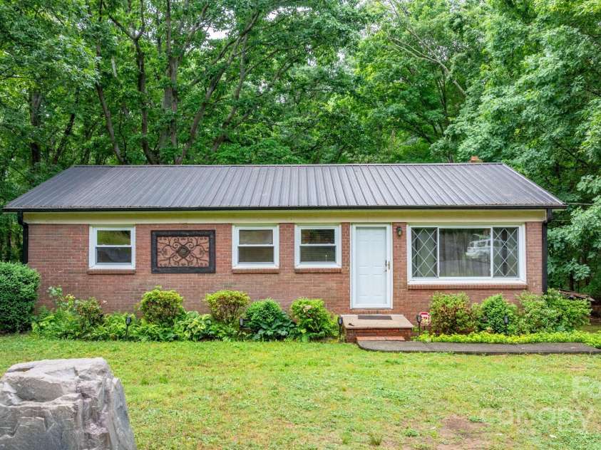 4705 Campground View Road, Catawba, NC 28609.  MLS# CAR4252233, YatesRealty ID 17044. 