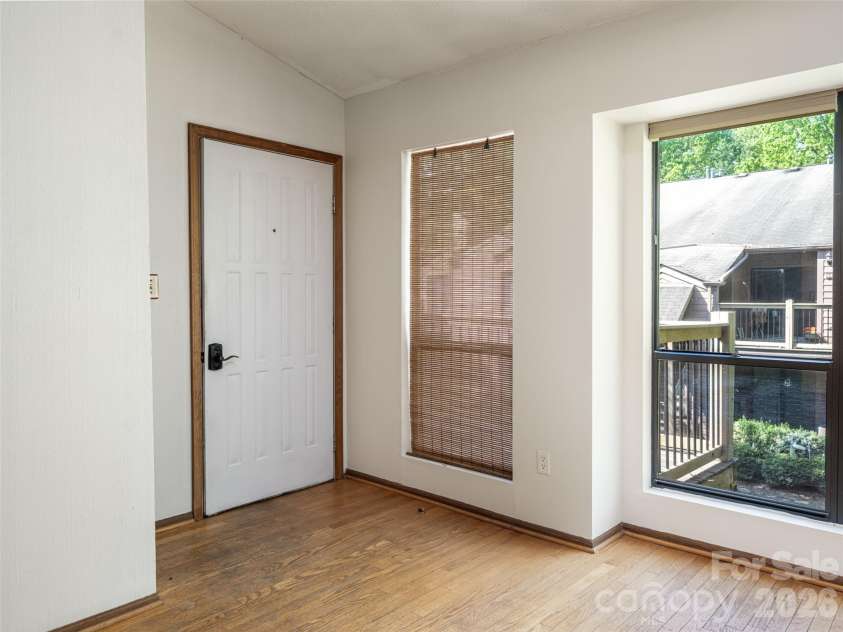 38 Ravencroft Lane, Asheville, NC 28803.  MLS# CAR4376530, YatesRealty ID 17046. 