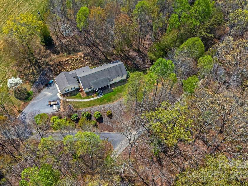 54 Golddigger Drive, Candler, NC 28715.  MLS# CAR4245543, YatesRealty ID 17046. 