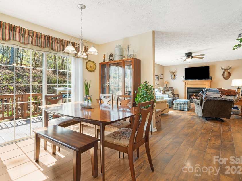 54 Golddigger Drive, Candler, NC 28715.  MLS# CAR4245543, YatesRealty ID 17046. 