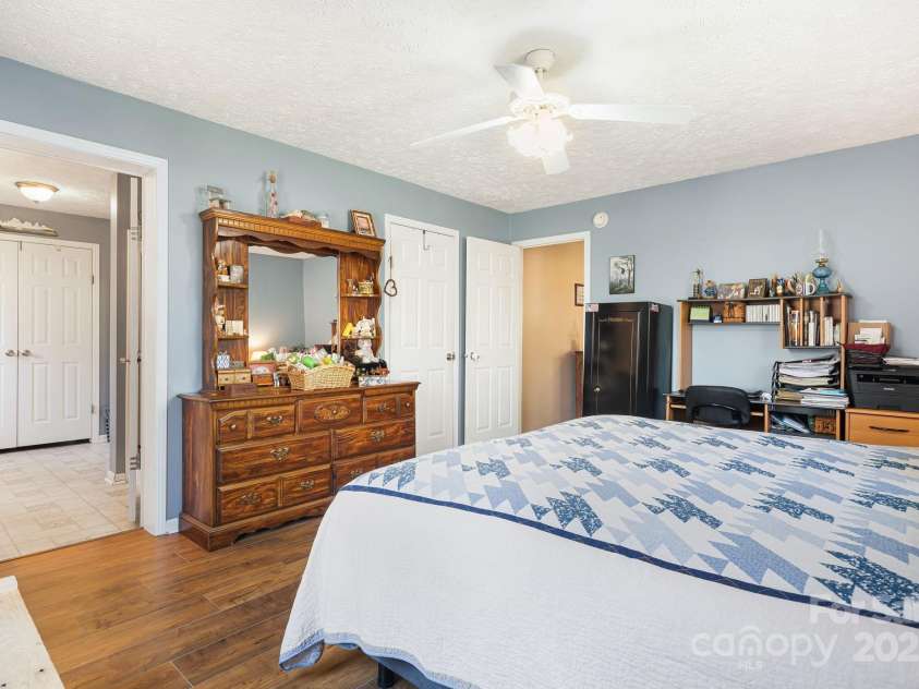 54 Golddigger Drive, Candler, NC 28715.  MLS# CAR4245543, YatesRealty ID 17046. 