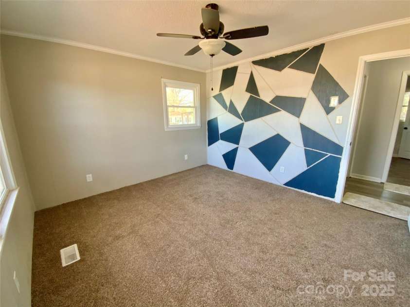 3807 Woodlawn Street, Sharon, SC 29742.  MLS# CAR4233211, YatesRealty ID 17047. Bedroom 3
