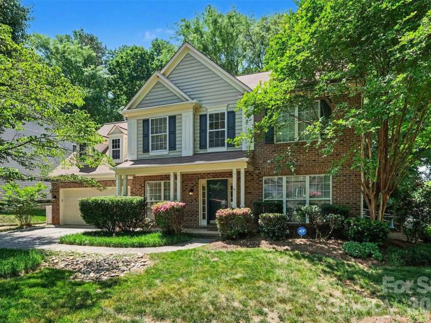 15817 Prestwoods Lane, Huntersville, NC 28078.  MLS# CAR4375192, YatesRealty ID 17048. 