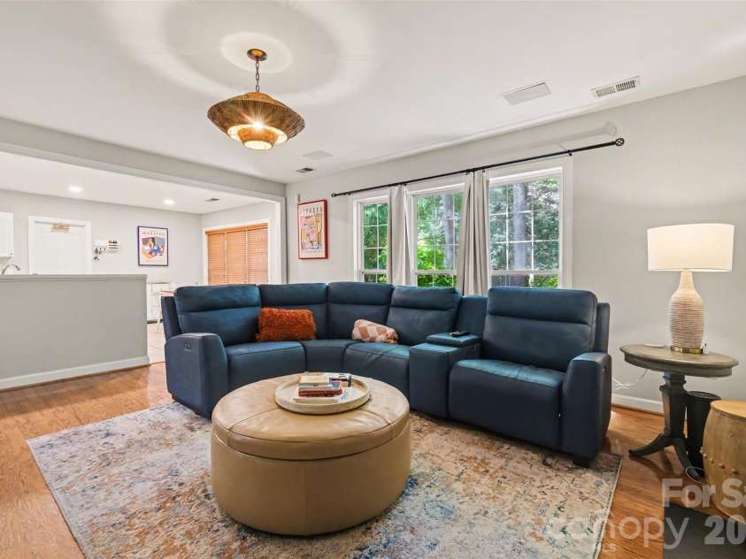 15817 Prestwoods Lane, Huntersville, NC 28078.  MLS# CAR4375192, YatesRealty ID 17048. 