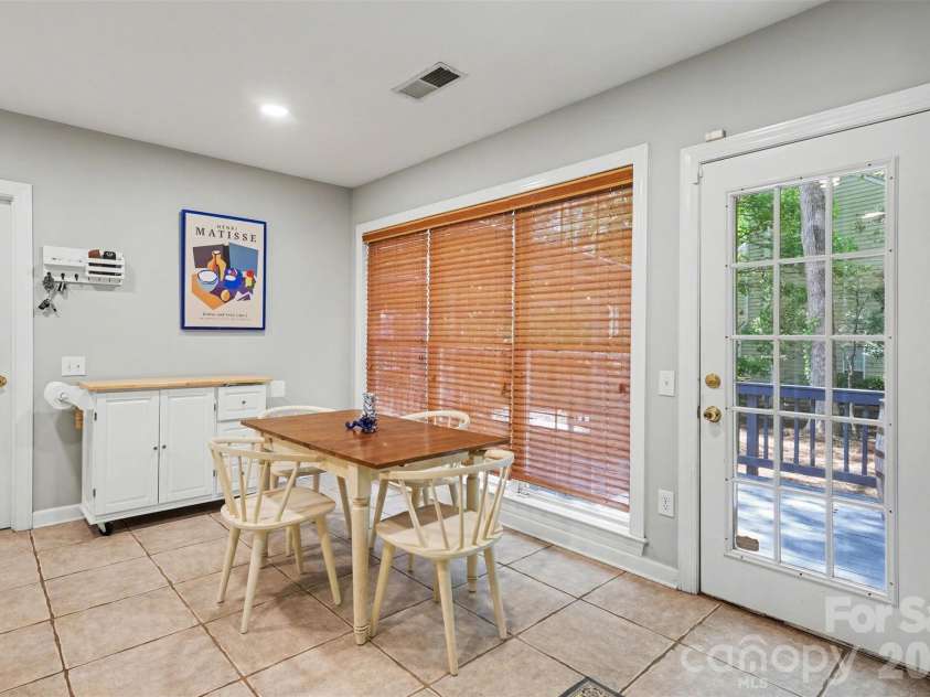 15817 Prestwoods Lane, Huntersville, NC 28078.  MLS# CAR4375192, YatesRealty ID 17048. 