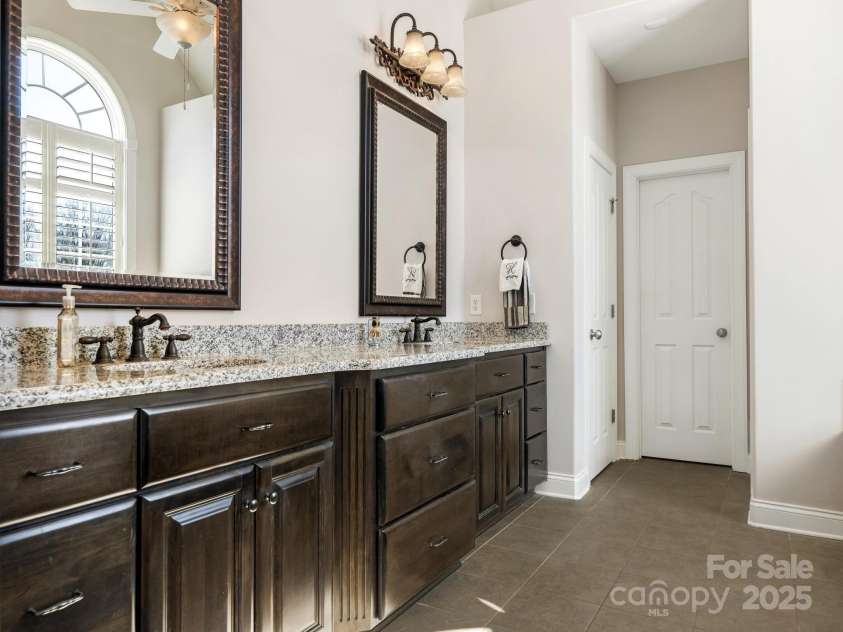 16160 Hopewell Church Road, Midland, NC 28107.  MLS# CAR4228175, YatesRealty ID 17048. Primary Bathroom