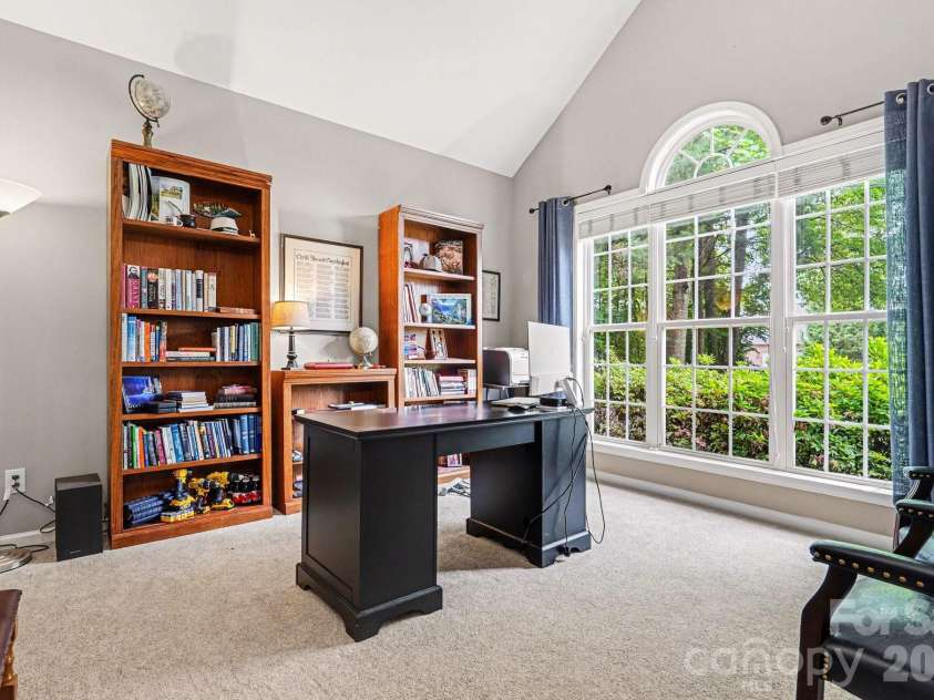10501 Olde Irongate Lane, Mint Hill, NC 28227.  MLS# CAR4376246, YatesRealty ID 17049. 