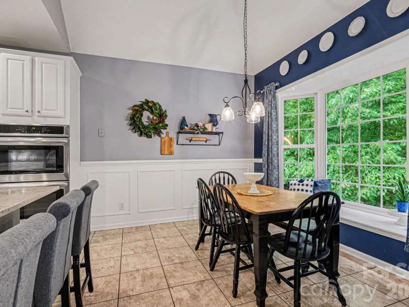 10501 Olde Irongate Lane, Mint Hill, NC 28227.  MLS# CAR4376246, YatesRealty ID 17049. 