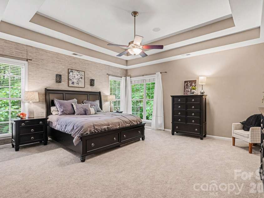 10501 Olde Irongate Lane, Mint Hill, NC 28227.  MLS# CAR4376246, YatesRealty ID 17049. 