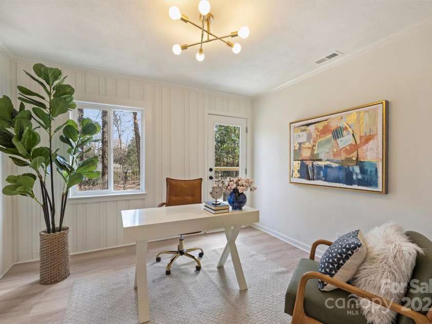 2827 Temple Lane, Charlotte, NC 28205.  MLS# CAR4228994, YatesRealty ID 1705. 