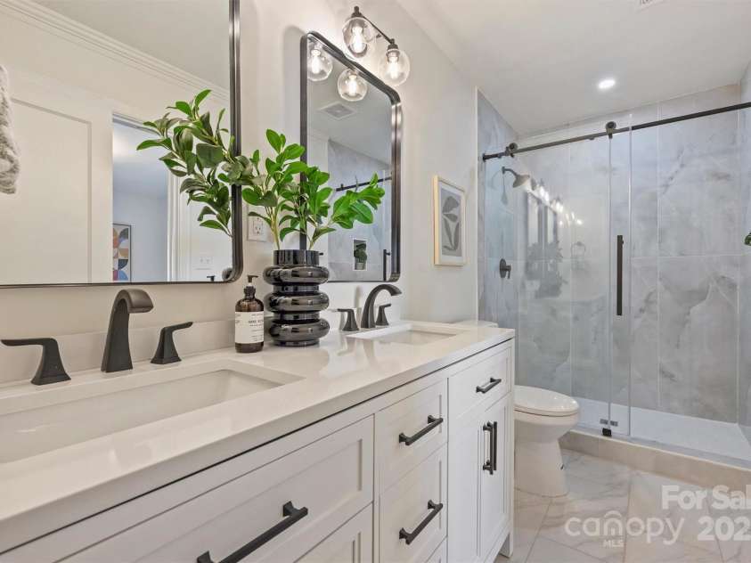 2827 Temple Lane, Charlotte, NC 28205.  MLS# CAR4228994, YatesRealty ID 1705. 