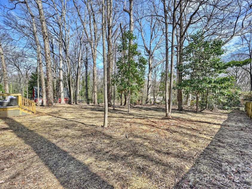 2827 Temple Lane, Charlotte, NC 28205.  MLS# CAR4228994, YatesRealty ID 1705. 