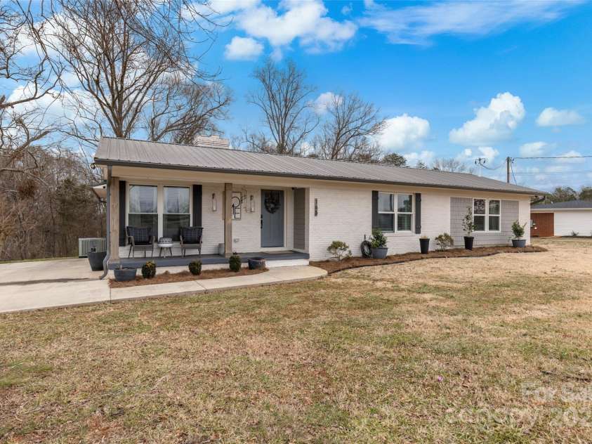 165 Dogwood Valley Road, Forest City, NC 28043.  MLS# CAR4221812, YatesRealty ID 17050. 
