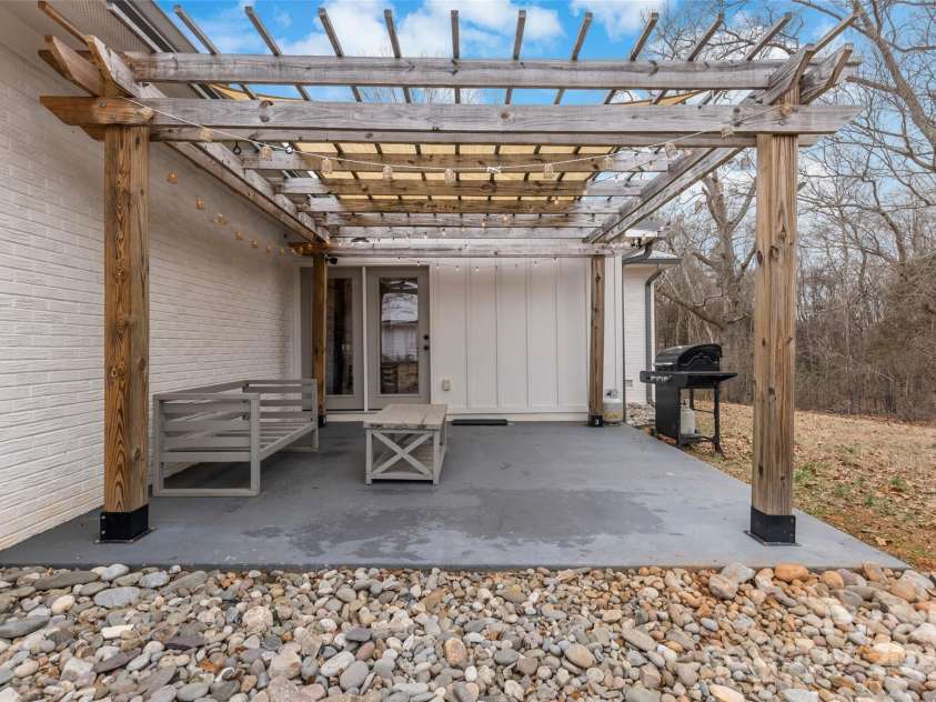 165 Dogwood Valley Road, Forest City, NC 28043.  MLS# CAR4221812, YatesRealty ID 17050. 
