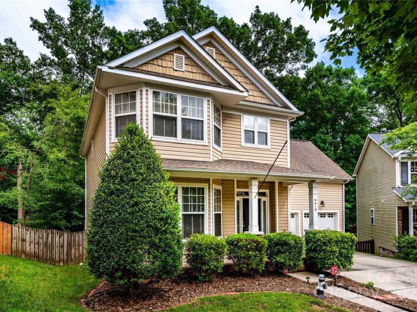 9410 Greenbank Court, Charlotte, NC 28214.  MLS# CAR4262994, YatesRealty ID 17051. 