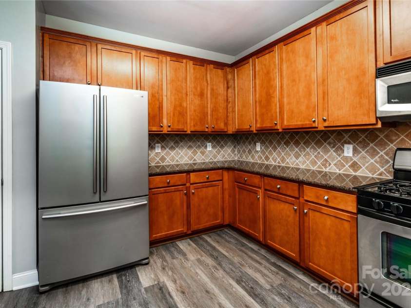 9410 Greenbank Court, Charlotte, NC 28214.  MLS# CAR4262994, YatesRealty ID 17051. 