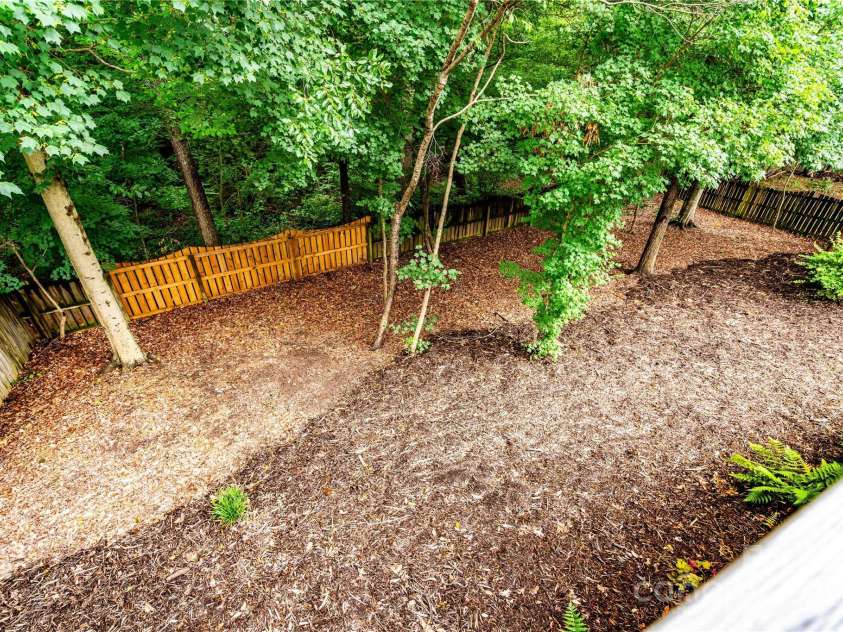 9410 Greenbank Court, Charlotte, NC 28214.  MLS# CAR4262994, YatesRealty ID 17051. 