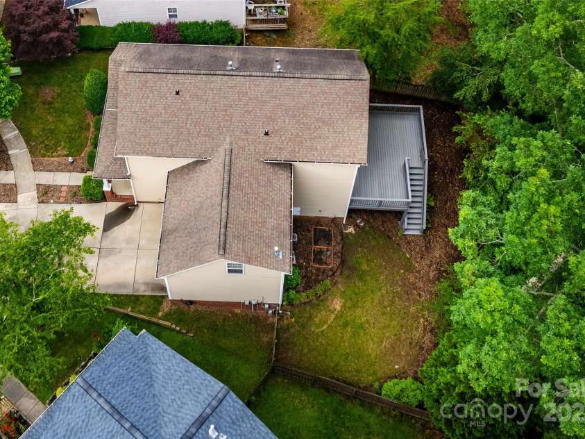 9410 Greenbank Court, Charlotte, NC 28214.  MLS# CAR4262994, YatesRealty ID 17051. 