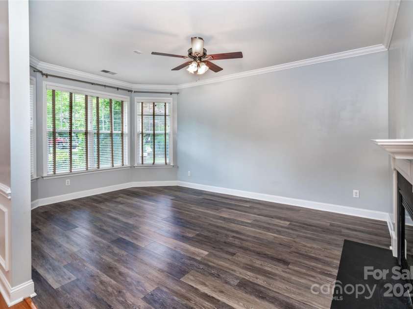 9410 Greenbank Court, Charlotte, NC 28214.  MLS# CAR4262994, YatesRealty ID 17051. Living Area