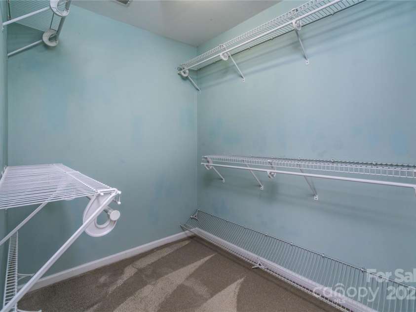 9410 Greenbank Court, Charlotte, NC 28214.  MLS# CAR4262994, YatesRealty ID 17051. Primary Closet