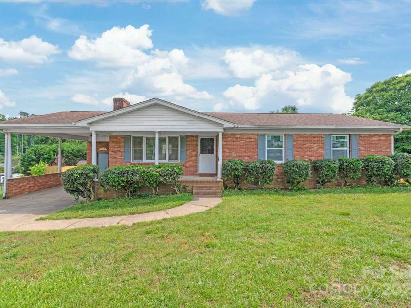 405 Ormand Avenue, Bessemer City, NC 28016.  MLS# CAR4260078, YatesRealty ID 17052. 