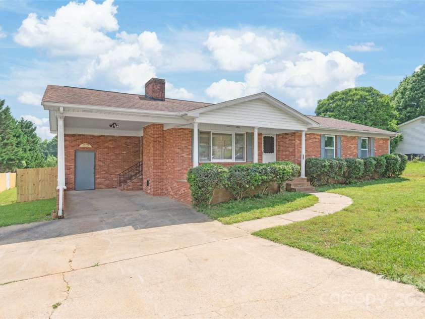 405 Ormand Avenue, Bessemer City, NC 28016.  MLS# CAR4260078, YatesRealty ID 17052. 