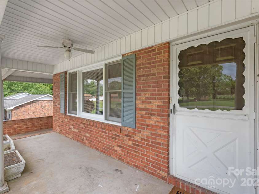 405 Ormand Avenue, Bessemer City, NC 28016.  MLS# CAR4260078, YatesRealty ID 17052. 