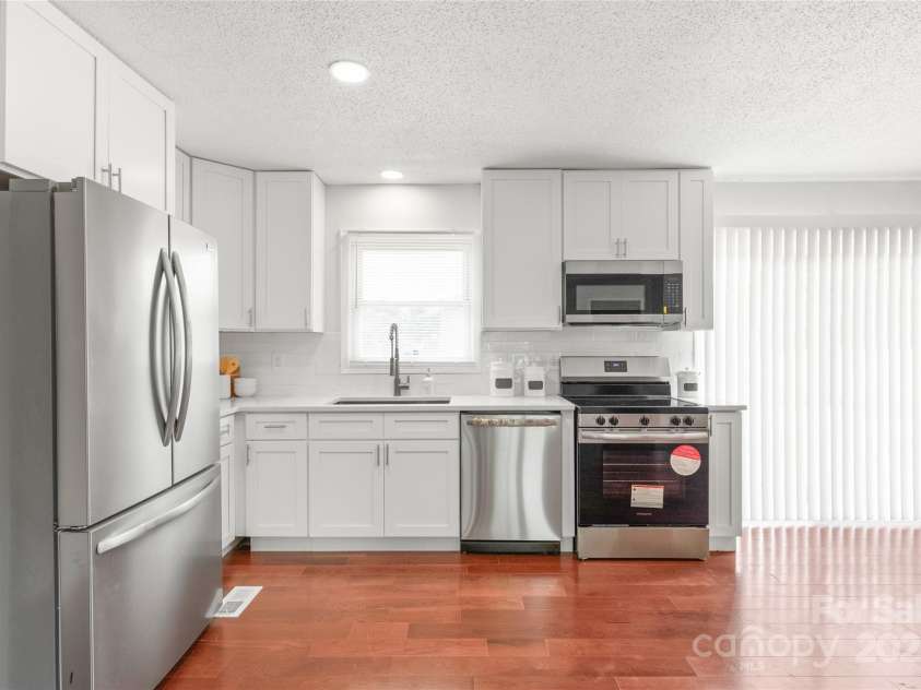 405 Ormand Avenue, Bessemer City, NC 28016.  MLS# CAR4260078, YatesRealty ID 17052. 