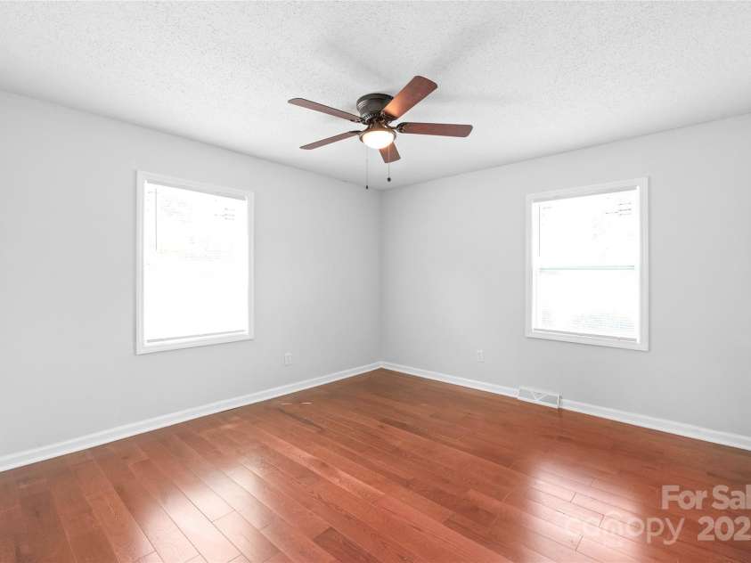 405 Ormand Avenue, Bessemer City, NC 28016.  MLS# CAR4260078, YatesRealty ID 17052. 