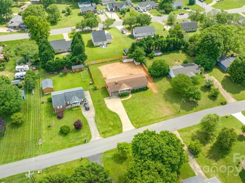 405 Ormand Avenue, Bessemer City, NC 28016.  MLS# CAR4260078, YatesRealty ID 17052. 