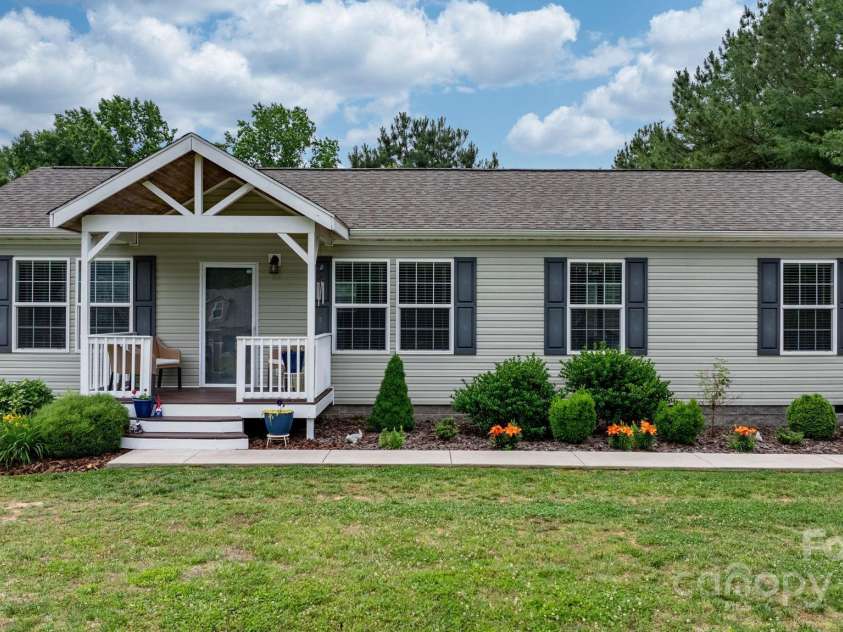 2843 Hopewell Church Road, Sherrills Ford, NC 28673.  MLS# CAR4265492, YatesRealty ID 17053. 