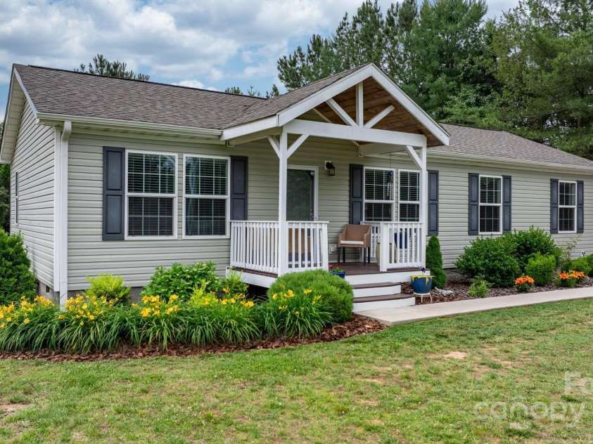 2843 Hopewell Church Road, Sherrills Ford, NC 28673.  MLS# CAR4265492, YatesRealty ID 17053. 