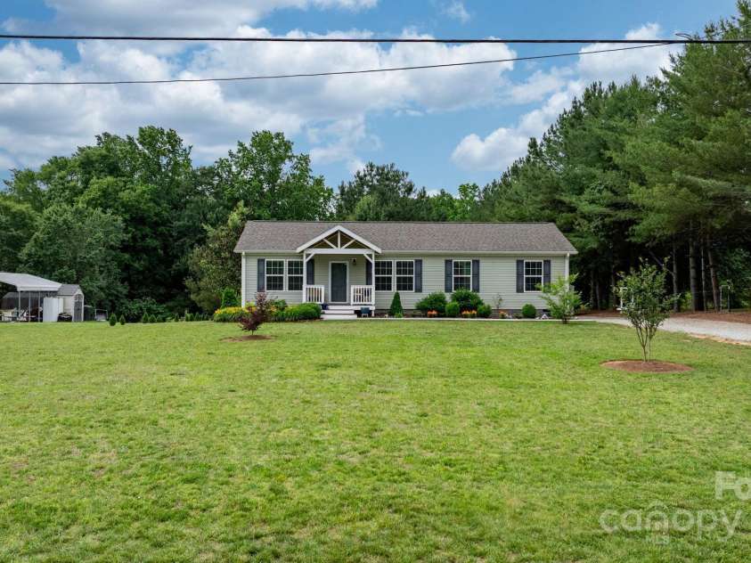 2843 Hopewell Church Road, Sherrills Ford, NC 28673.  MLS# CAR4265492, YatesRealty ID 17053. 