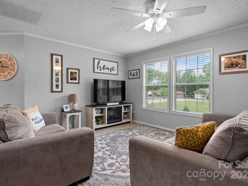 2843 Hopewell Church Road, Sherrills Ford, NC 28673.  MLS# CAR4265492, YatesRealty ID 17053. 