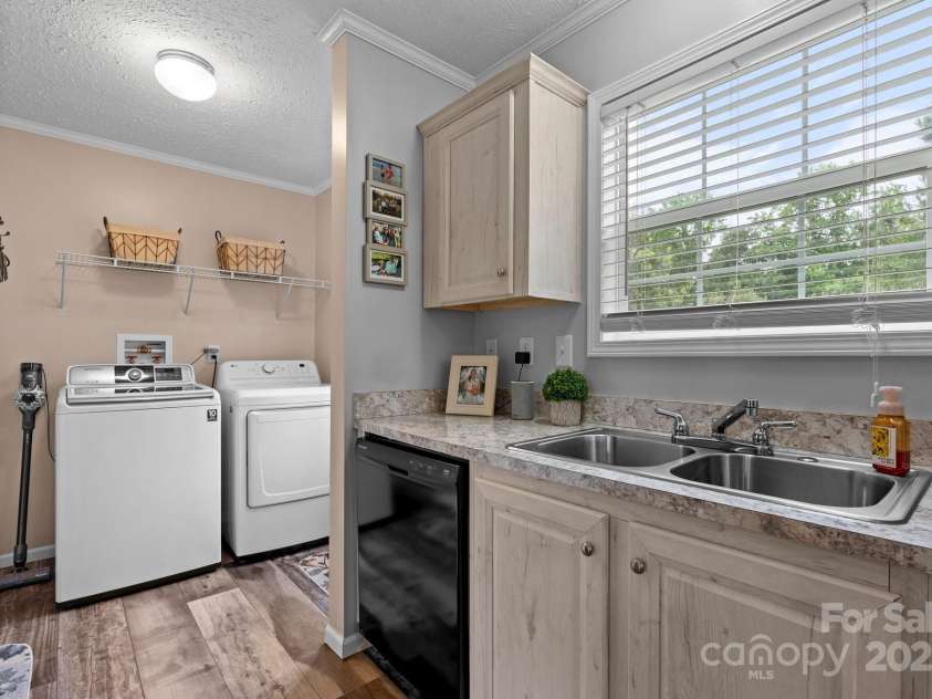 2843 Hopewell Church Road, Sherrills Ford, NC 28673.  MLS# CAR4265492, YatesRealty ID 17053. 