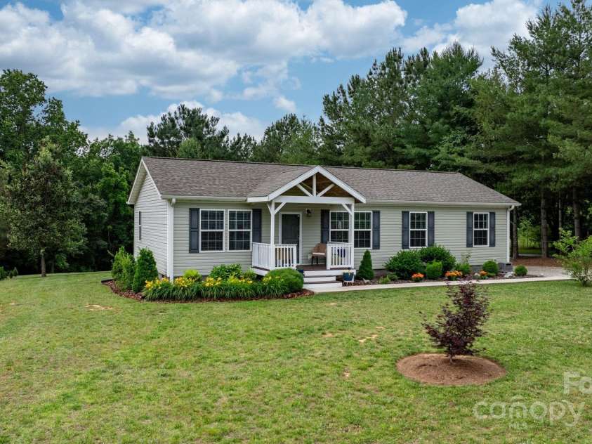 2843 Hopewell Church Road, Sherrills Ford, NC 28673.  MLS# CAR4265492, YatesRealty ID 17053. 