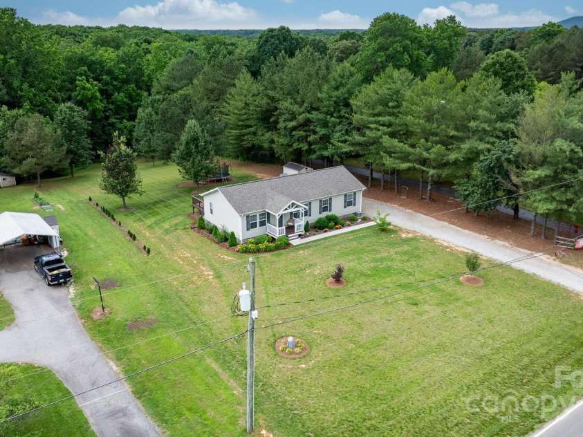 2843 Hopewell Church Road, Sherrills Ford, NC 28673.  MLS# CAR4265492, YatesRealty ID 17053. 