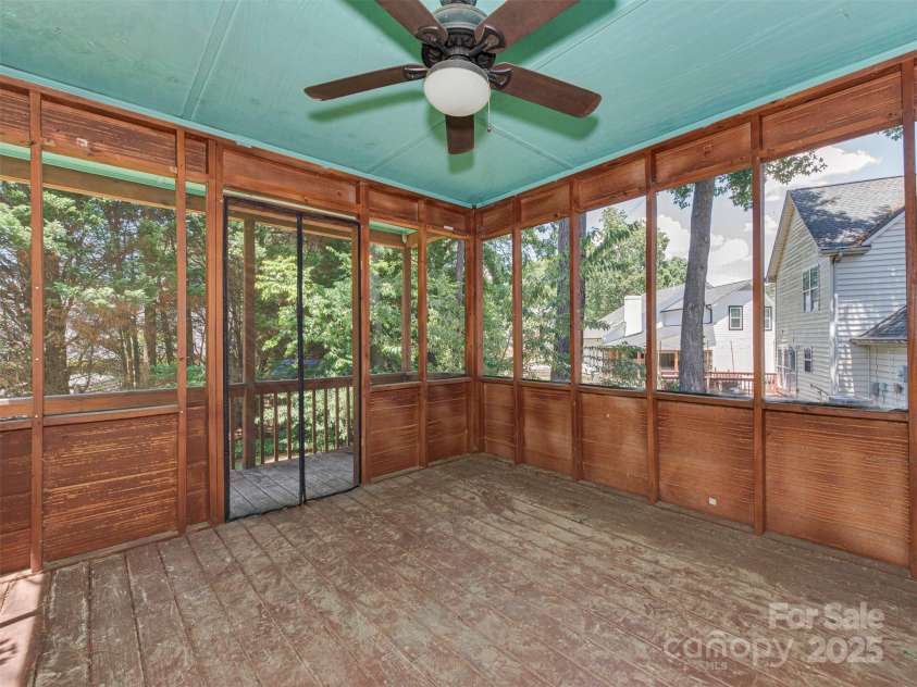 1516 Plantation Trail, Gastonia, NC 28056.  MLS# CAR4285271, YatesRealty ID 17054. 