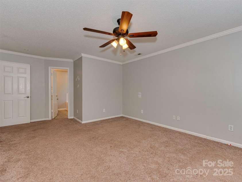 1516 Plantation Trail, Gastonia, NC 28056.  MLS# CAR4285271, YatesRealty ID 17054. 