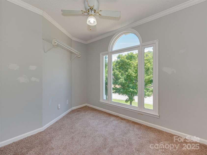 1516 Plantation Trail, Gastonia, NC 28056.  MLS# CAR4285271, YatesRealty ID 17054. 