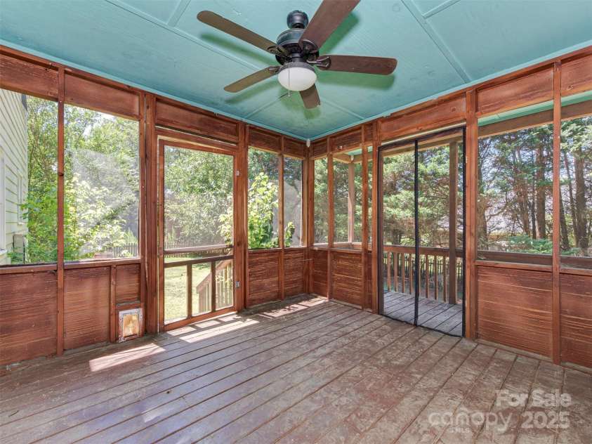 1516 Plantation Trail, Gastonia, NC 28056.  MLS# CAR4285271, YatesRealty ID 17054. 