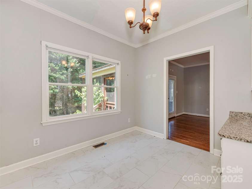 1516 Plantation Trail, Gastonia, NC 28056.  MLS# CAR4285271, YatesRealty ID 17054. 